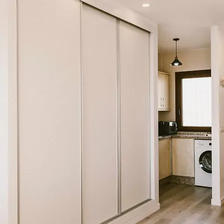 Precioso En Primera Línea De Playa Apartamento