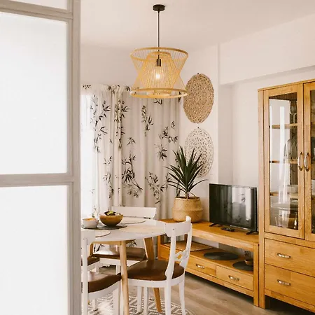 Apartamento Precioso En Primera Línea De Playa Benalmádena