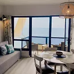 Precioso En Primera Linea De Playa Апартаменты